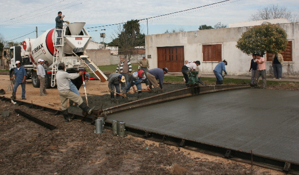 Continúa el pavimento