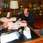 Fascendini entregó un aporte de 100 mil pesos a Villa Ocampo f1