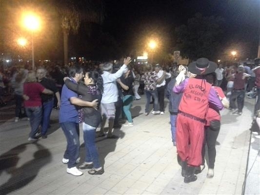 CHAMAMECEADA A LA VIRGEN FRENTE A LA CATEDRAL