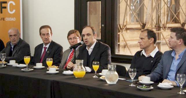marcon en el foro por la autovia nacional 11