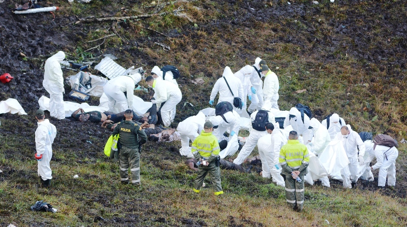Avión de LAMIA que impactó sobre el área montañosa de La Unión, en Medellín (AP / Luis Benavides)