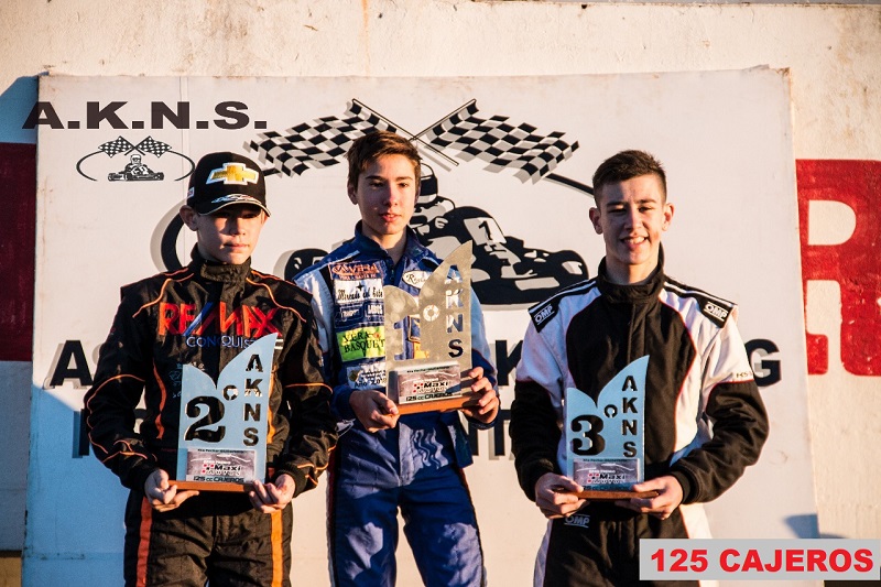 G25 - 125 Cajeros - Podio