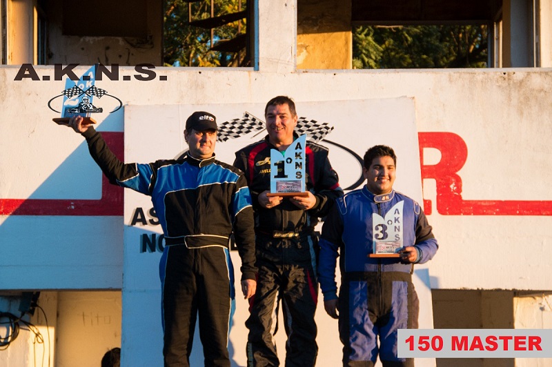 G25 - 150 Master - Podio