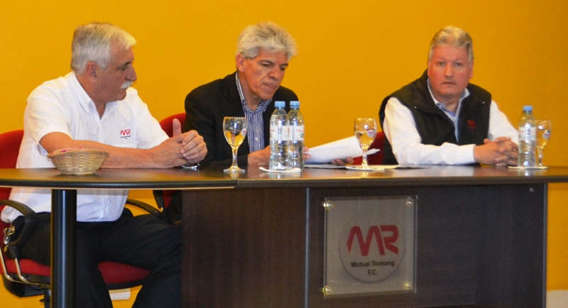 Los disertantes Alberto Bieri, José Baucero y Héctor Soneyro