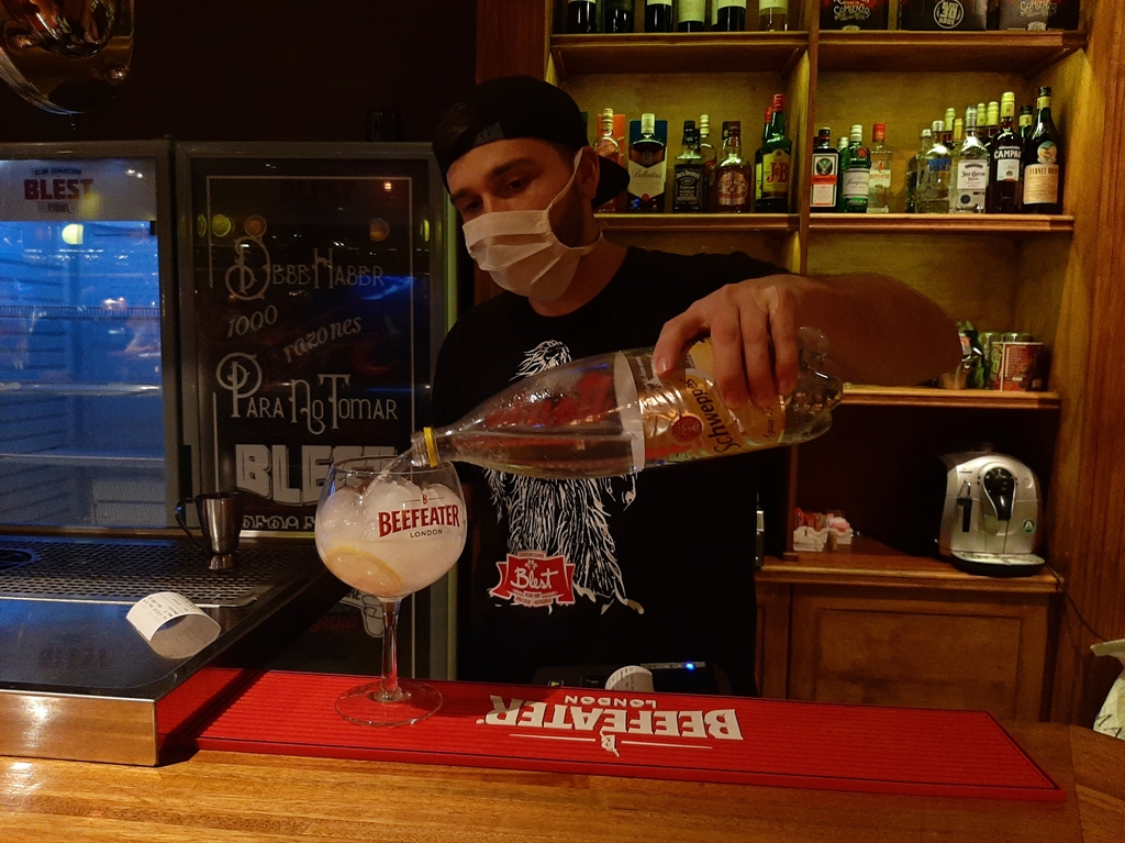 Reapertura bares y restaurantes Esquel A