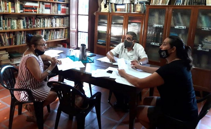 jurado-concurso-literario-amenaza-de-mi-jaaukanigas