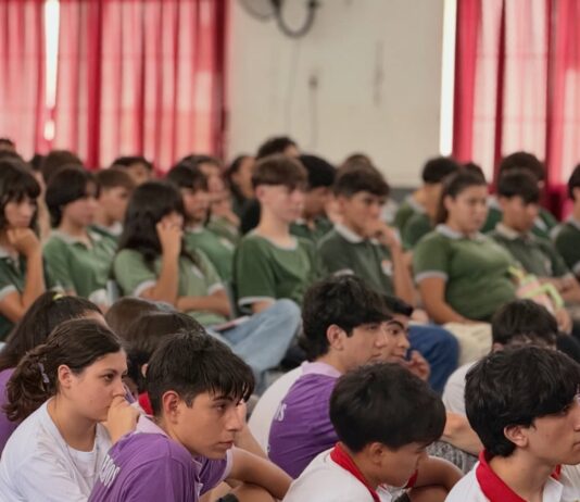 Villa Ocampo: Charla abierta sobre prevención de adicciones como derecho humano