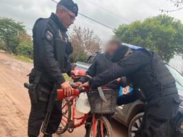 Las Toscas: Aprehenden a un hombre con un rifle modificado y municiones