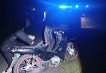 Villa Ocampo: Recuperan una motocicleta robada y detienen a dos sospechosos tras una persecución