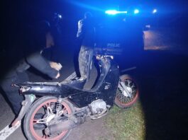 Villa Ocampo: Recuperan una motocicleta robada y detienen a dos sospechosos tras una persecución