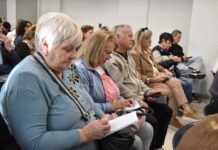 Provincia capacita a personas mayores en herramientas digitales para acceder a servicios públicos y cuidarse de las estafas