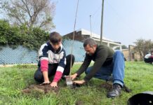 Las Toscas: 57 egresados dejaron su huella con la plantación de árboles