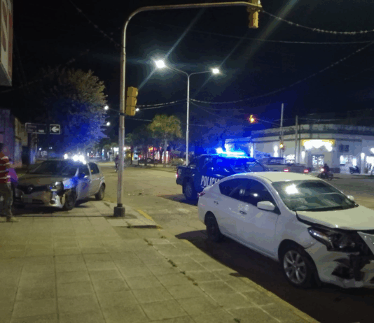Villa Ocampo: Dos automóviles colisionaron en avenida San Martín y Alberdi