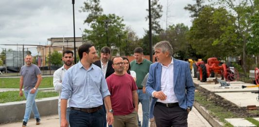 Villa Ocampo: El intendente recibió a autoridades provinciales para recorrer obras