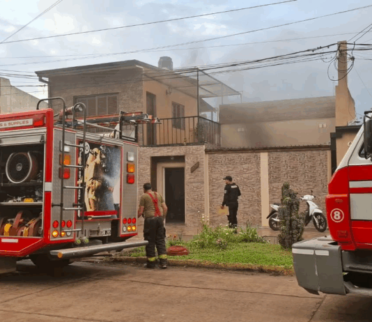 Villa Ocampo: Un incendio en una vivienda movilizó a Bomberos y al servicio de emergencias