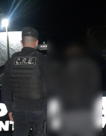 Villa Ocampo: Aprehendieron a un hombre tras una persecución que terminó con un choque contra un móvil policial