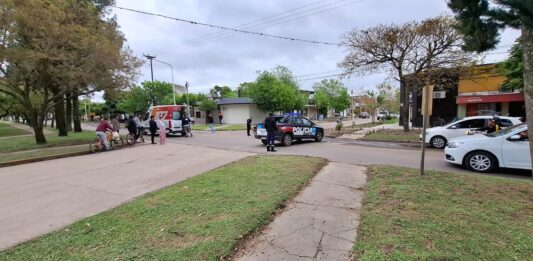 Villa Ocampo: Una motociclista fue trasladada al hospital tras un choque